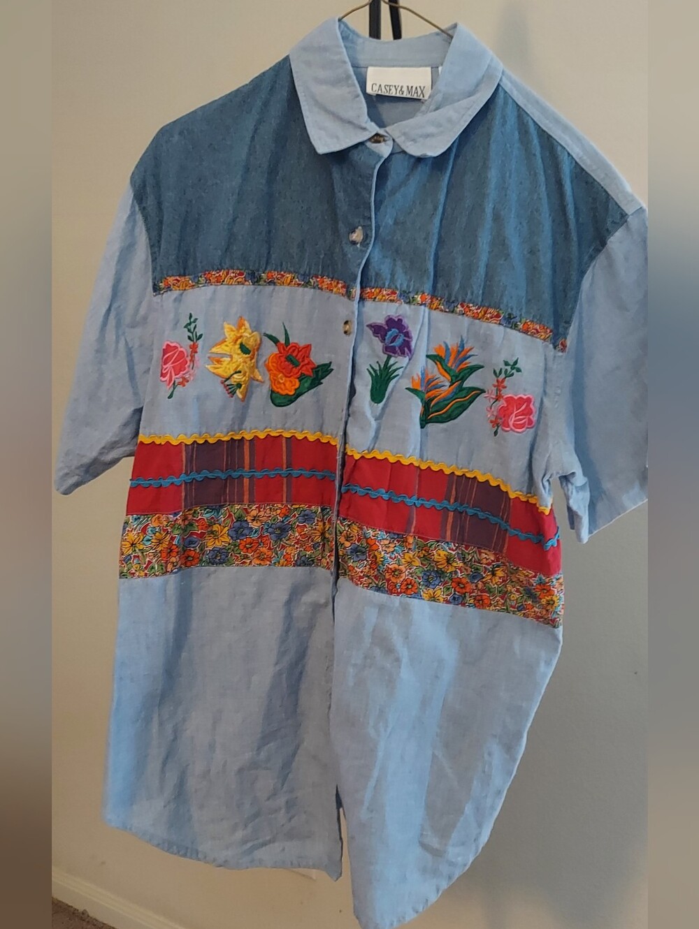 Casey & Max Light Blue Embroidered Floral Button-Up Shirt